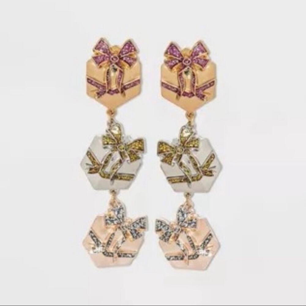 Sugarfix x Baublebar • Christmas Holiday Presents Gift Drop Post Earrings